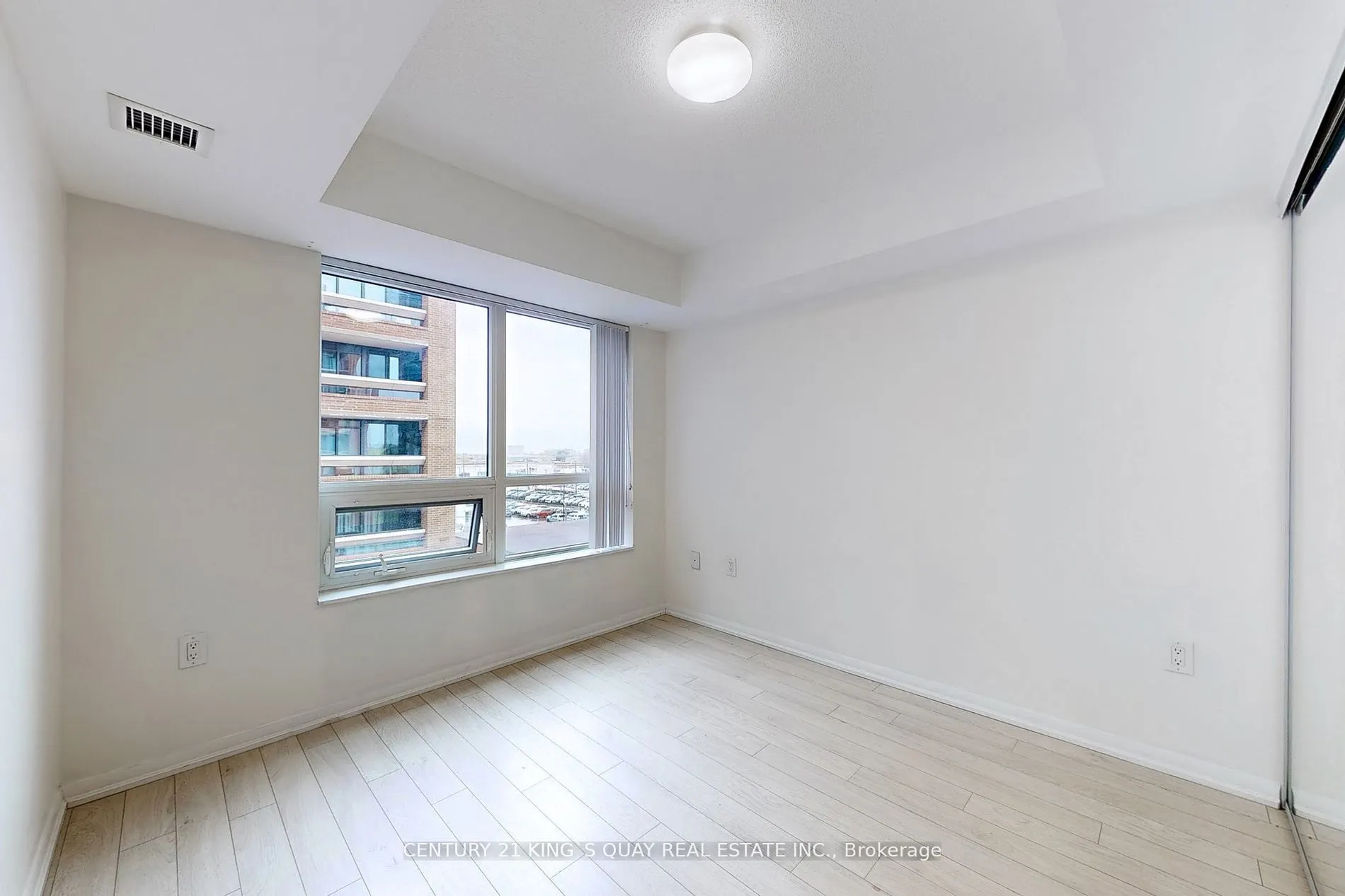3091 Dufferin Street, #423