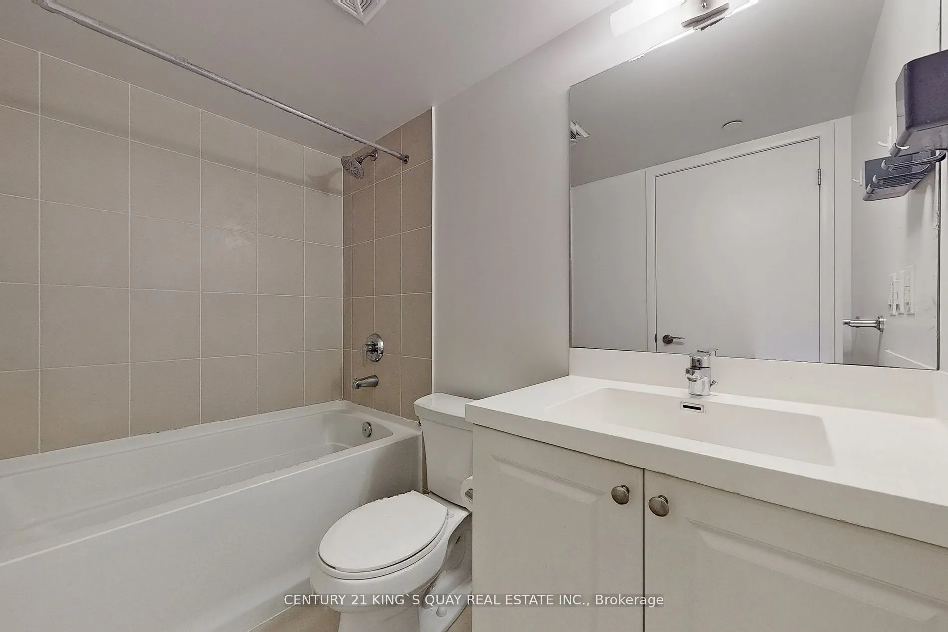 3091 Dufferin Street, #423