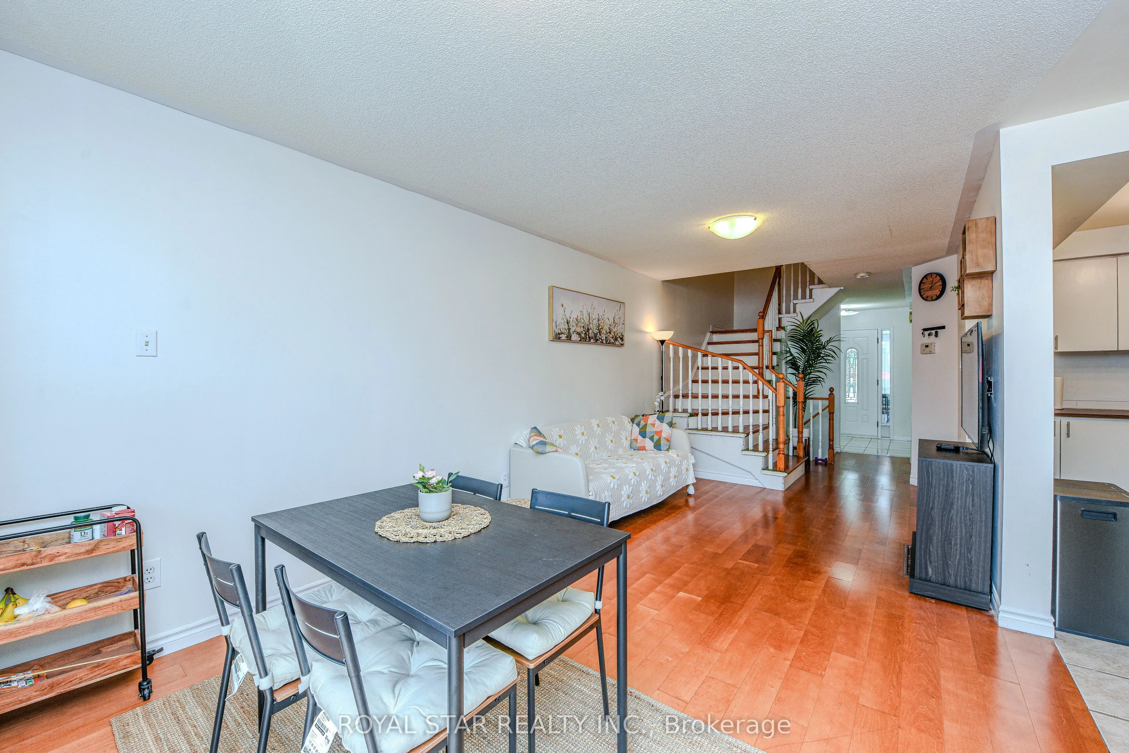 71 Muirland Crescent
