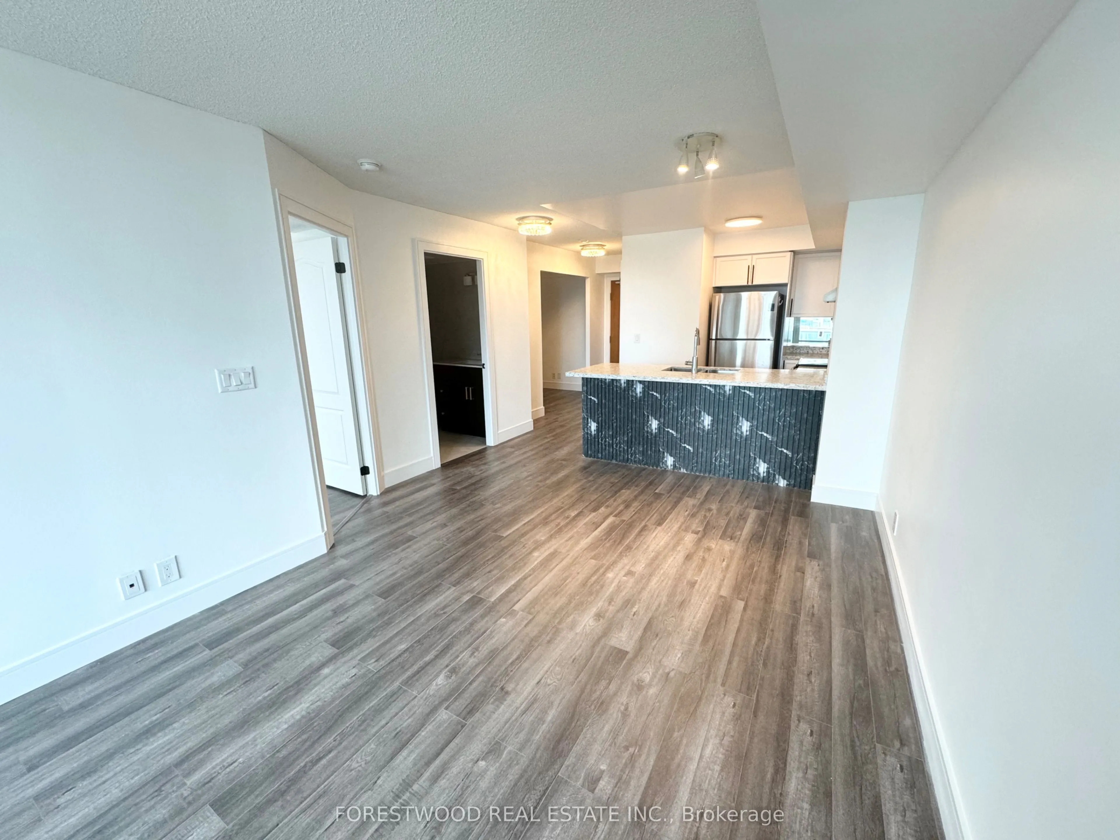 1 Elm Drive, #703