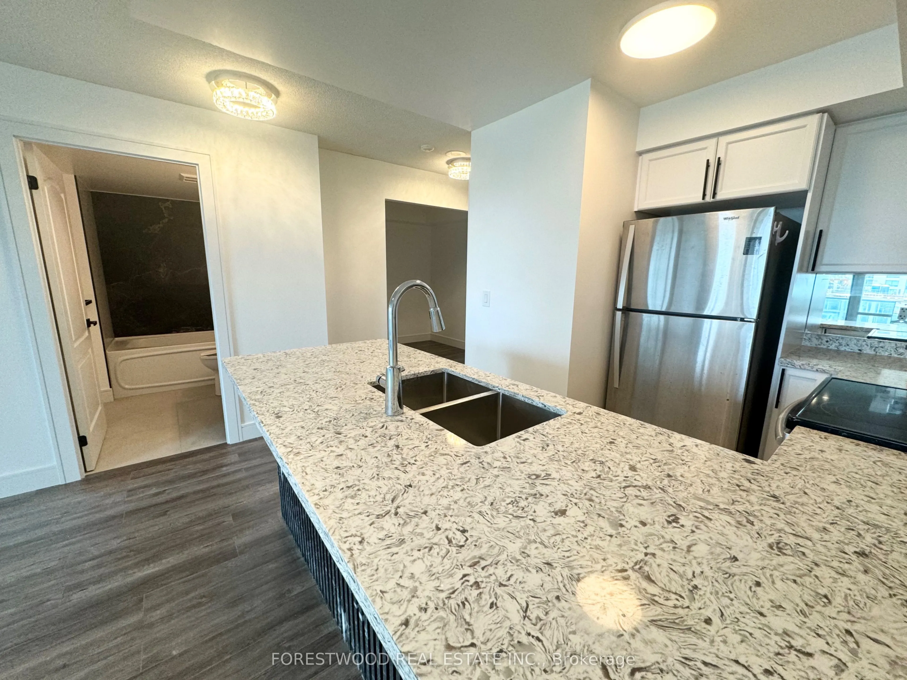 1 Elm Drive, #703