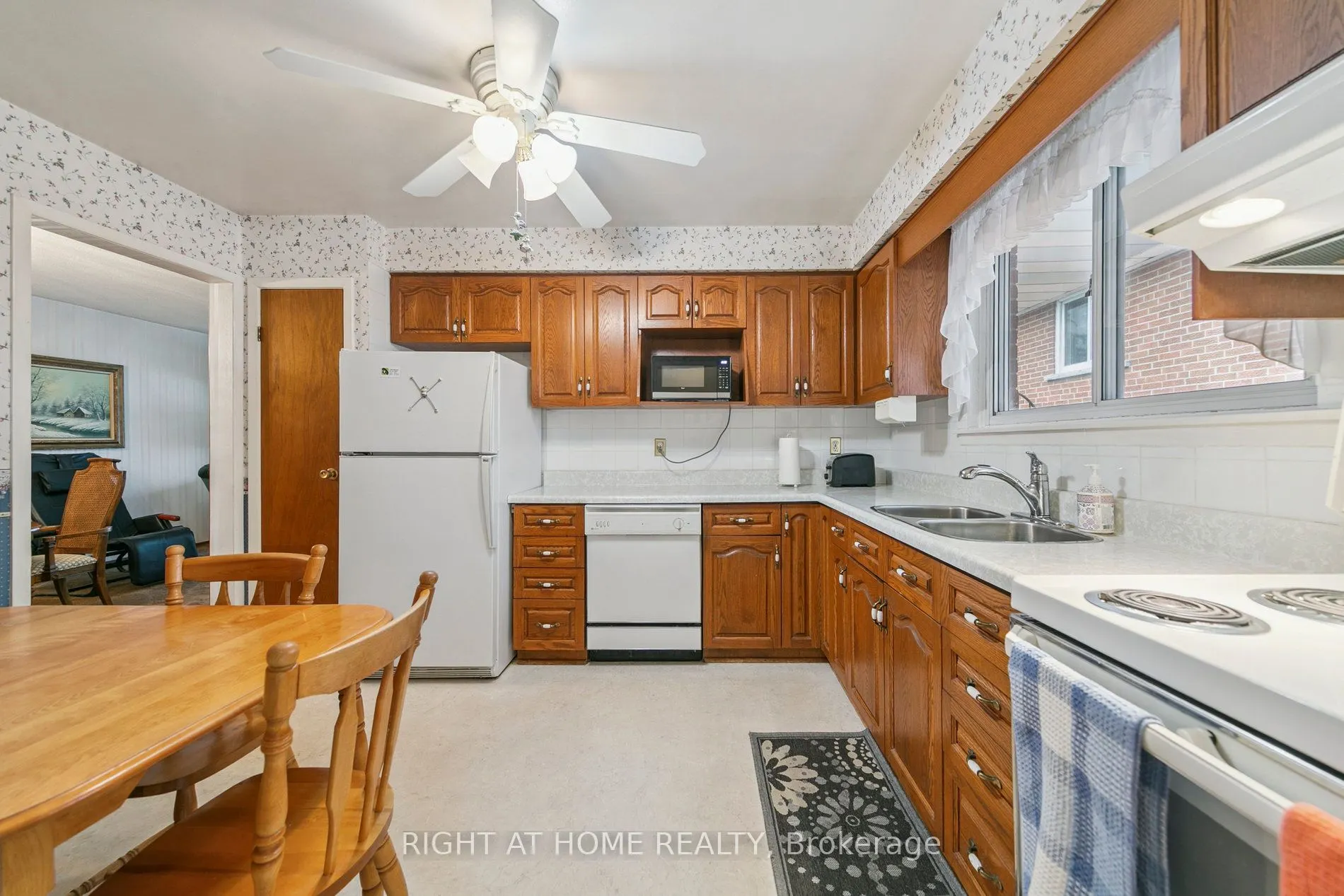932 Flagship Drive