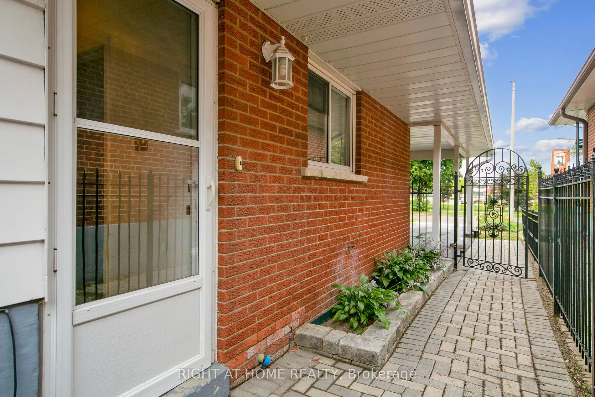 932 Flagship Drive
