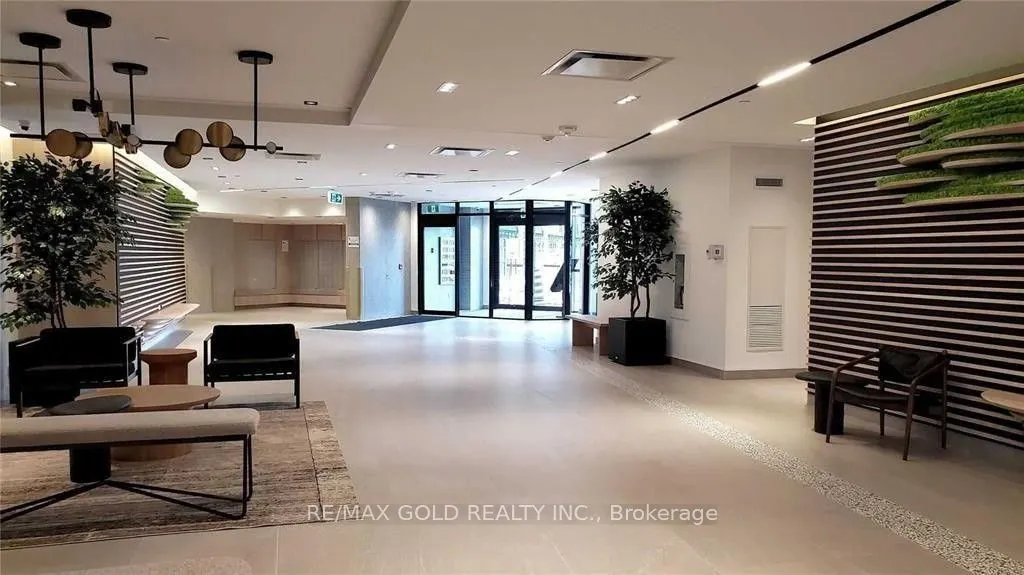 50 George Butchart Drive, #422