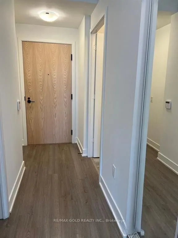 50 George Butchart Drive, #422