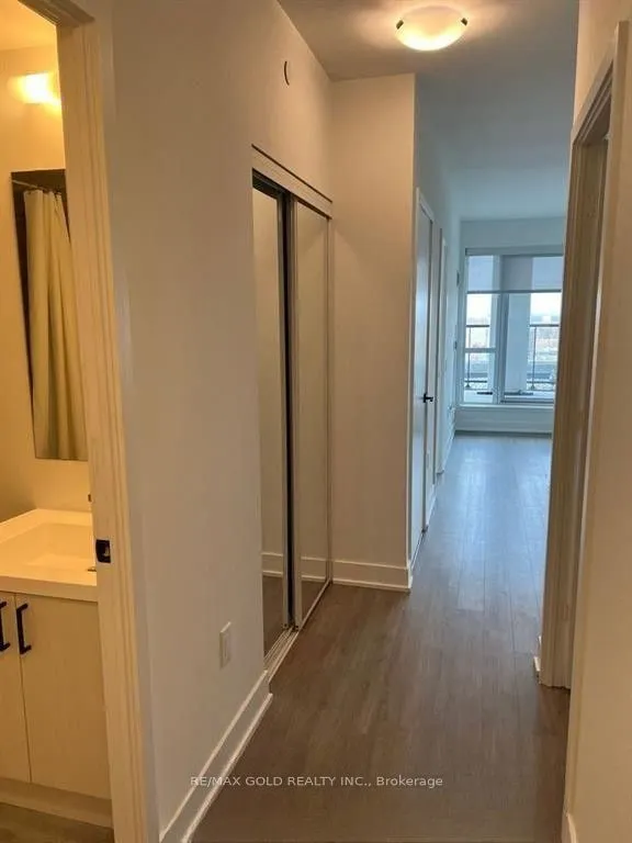 50 George Butchart Drive, #422