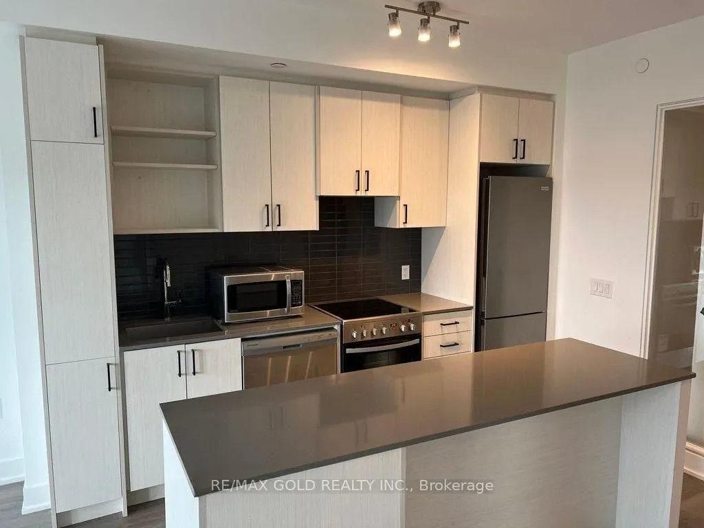 50 George Butchart Drive, #422