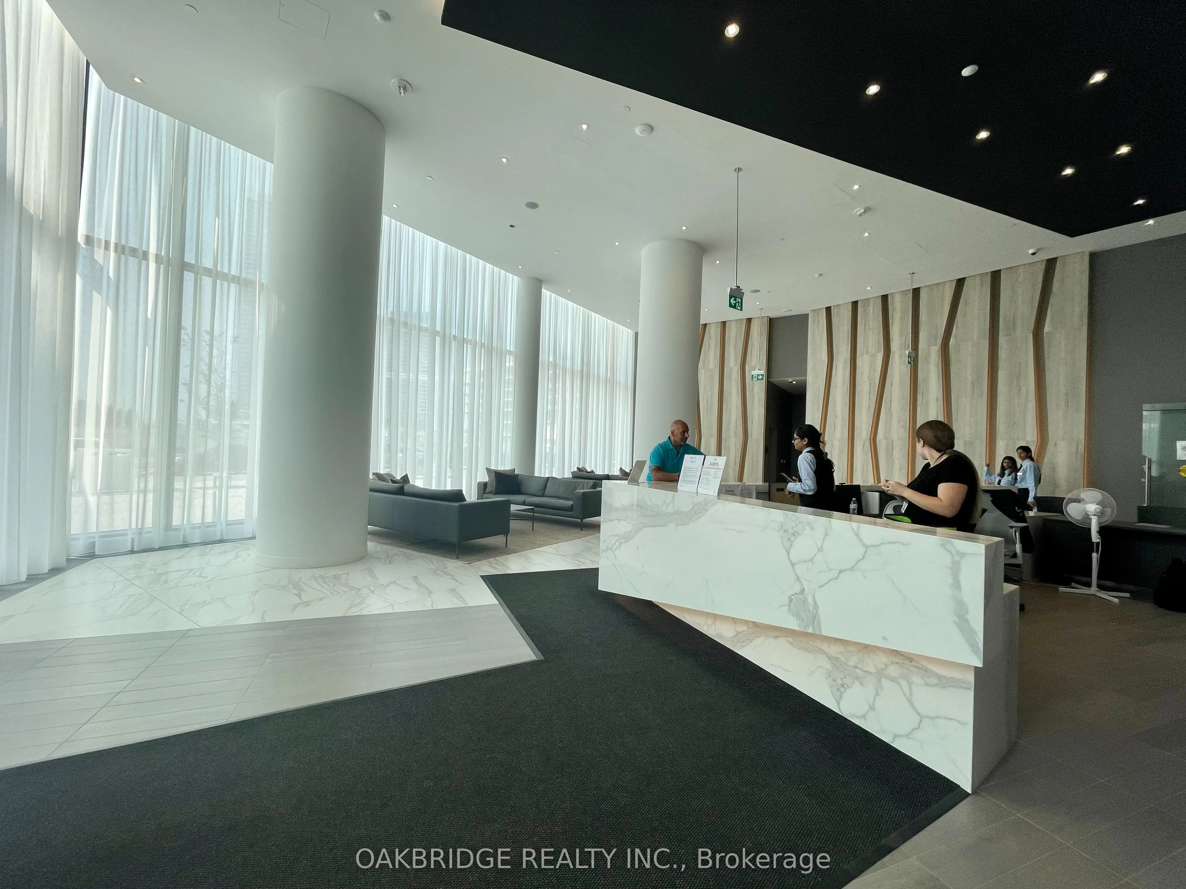 3883 Quartz Road, #4002