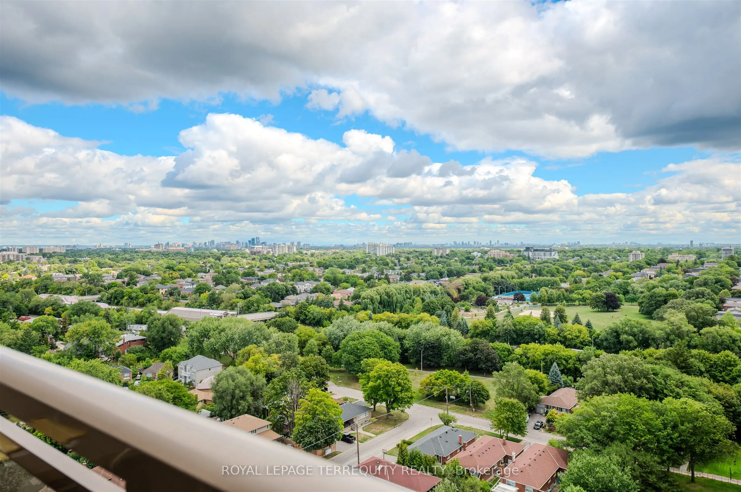 155 Marlee Avenue, #2201