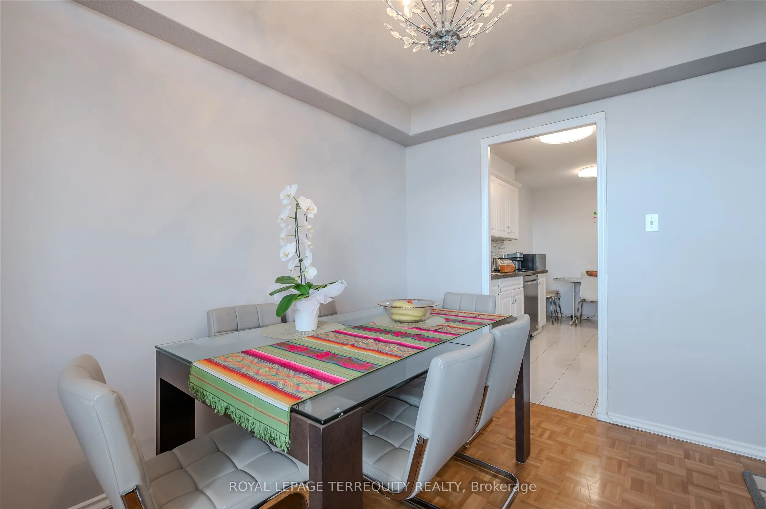 155 Marlee Avenue, #2201