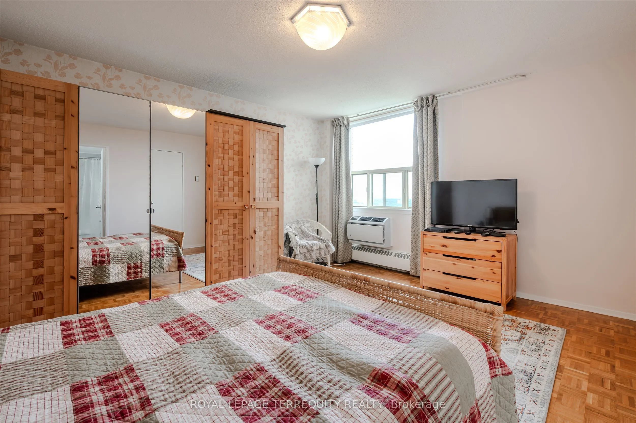 155 Marlee Avenue, #2201