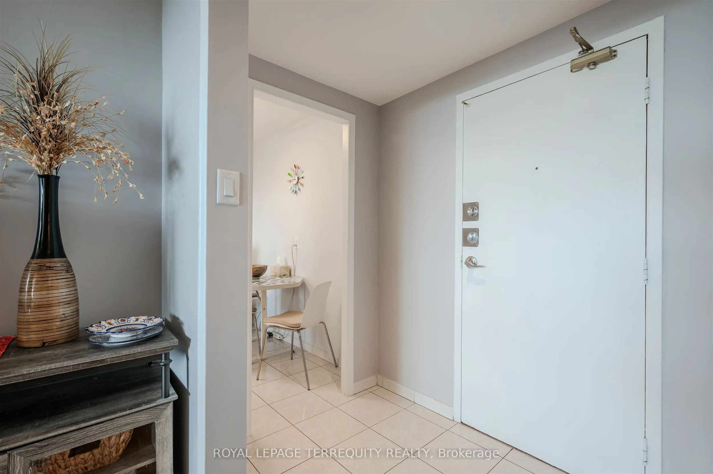 155 Marlee Avenue, #2201