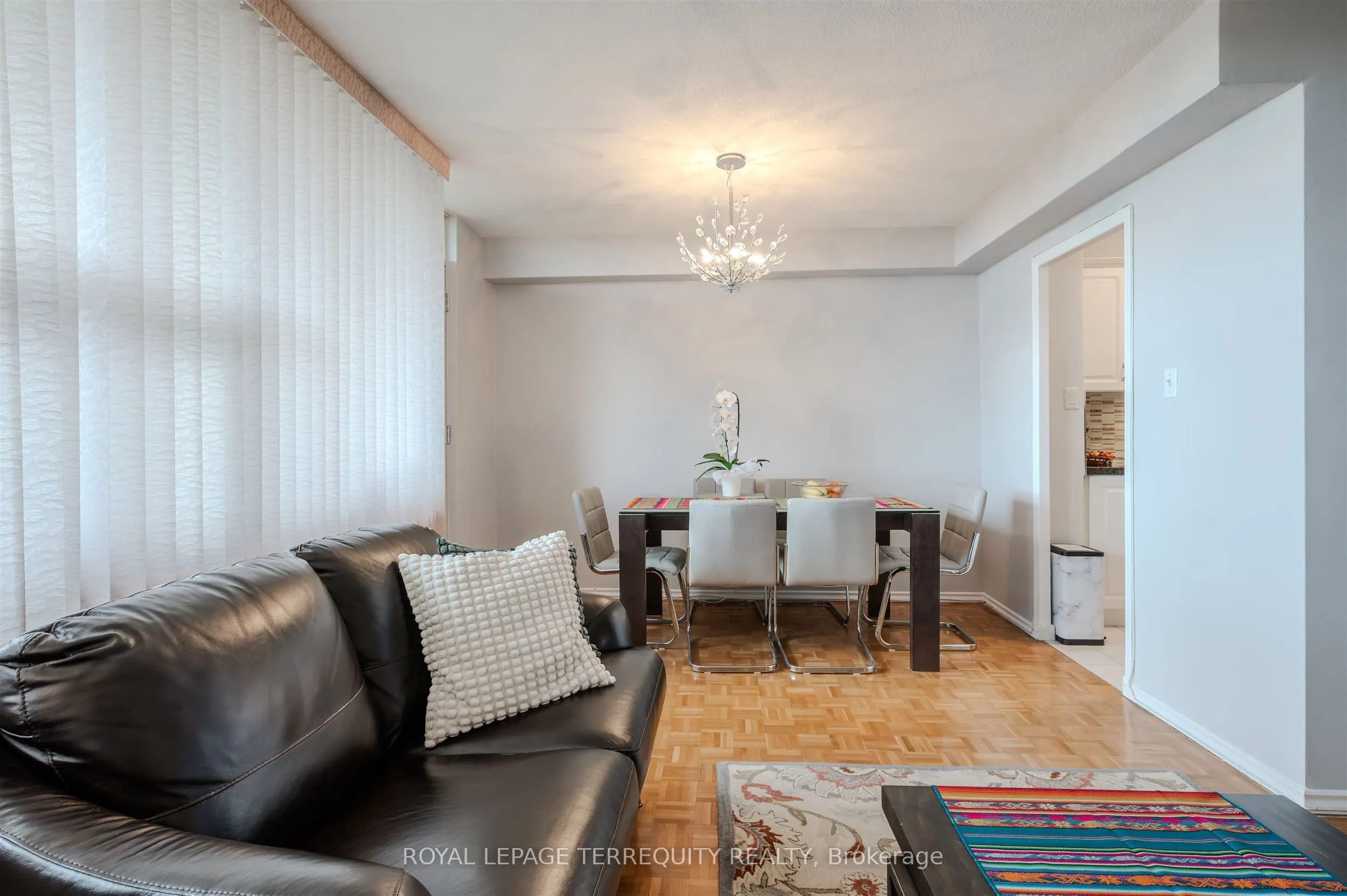 155 Marlee Avenue, #2201