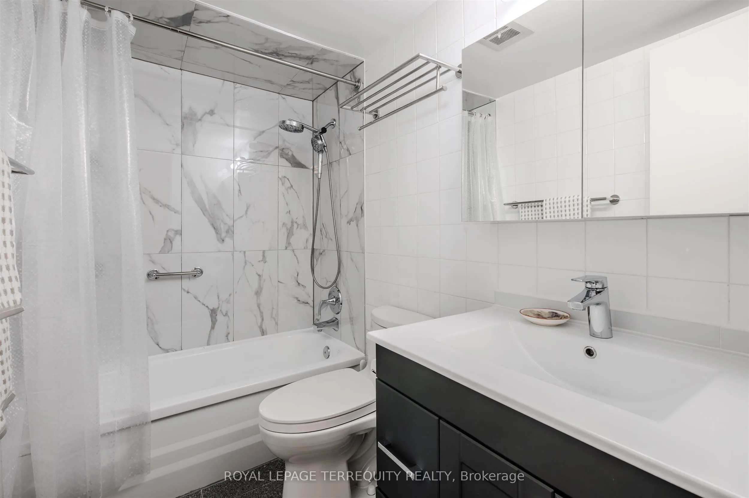 155 Marlee Avenue, #2201