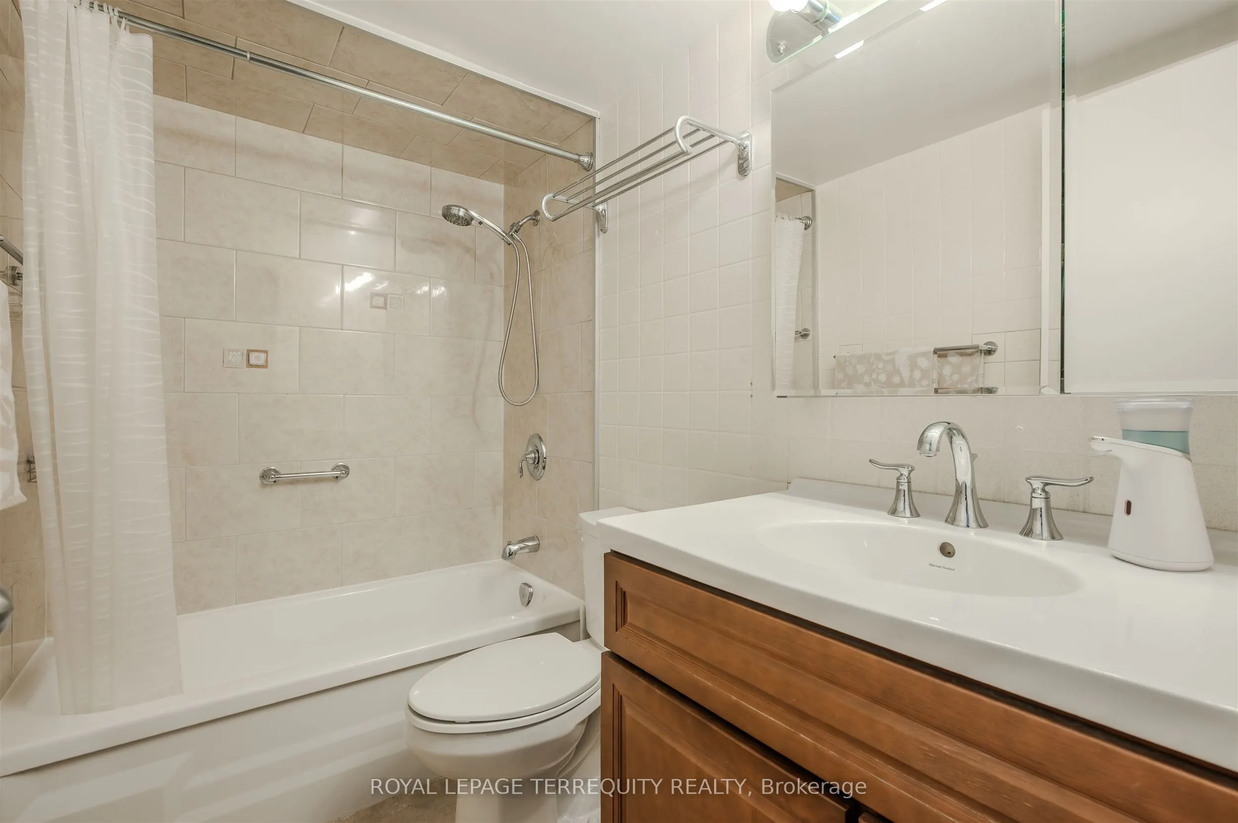 155 Marlee Avenue, #2201