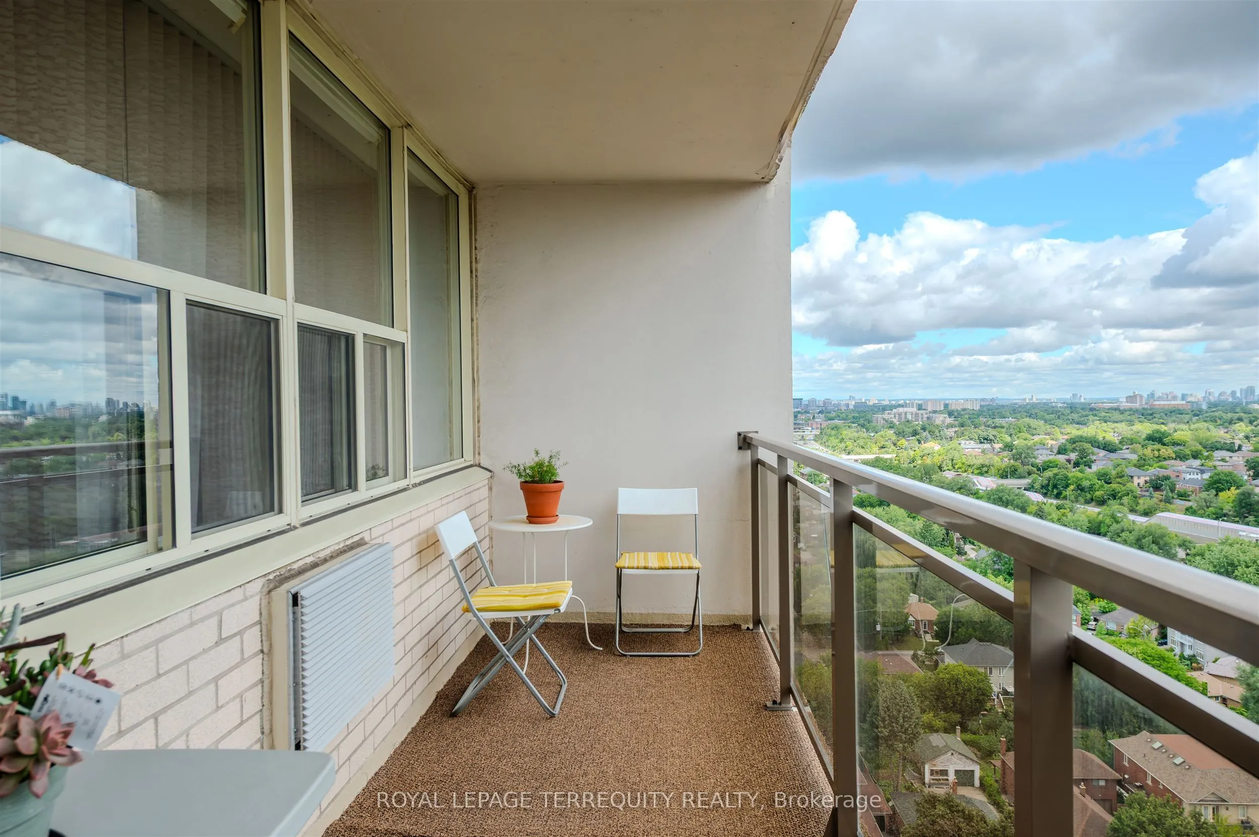 155 Marlee Avenue, #2201