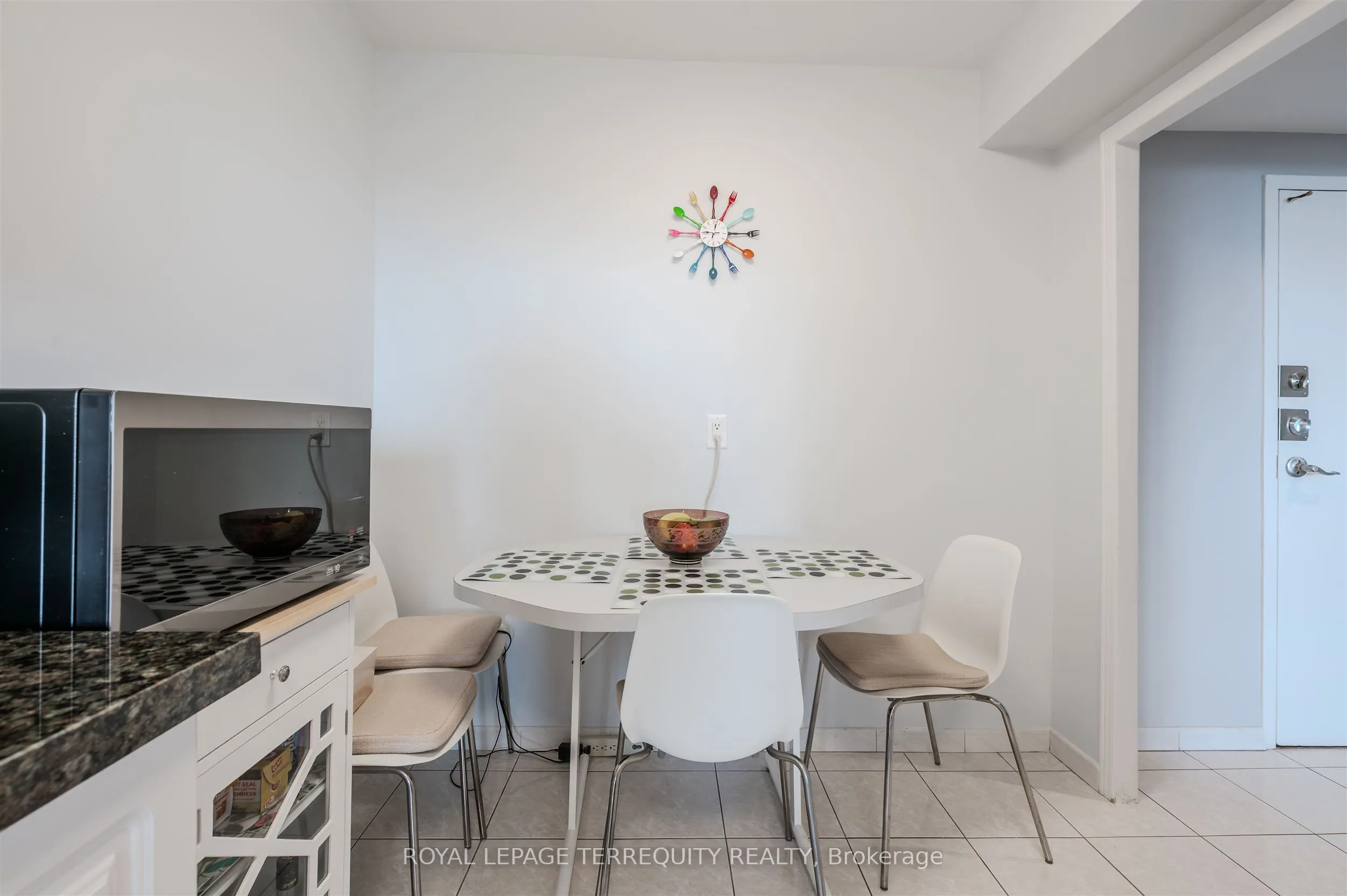 155 Marlee Avenue, #2201