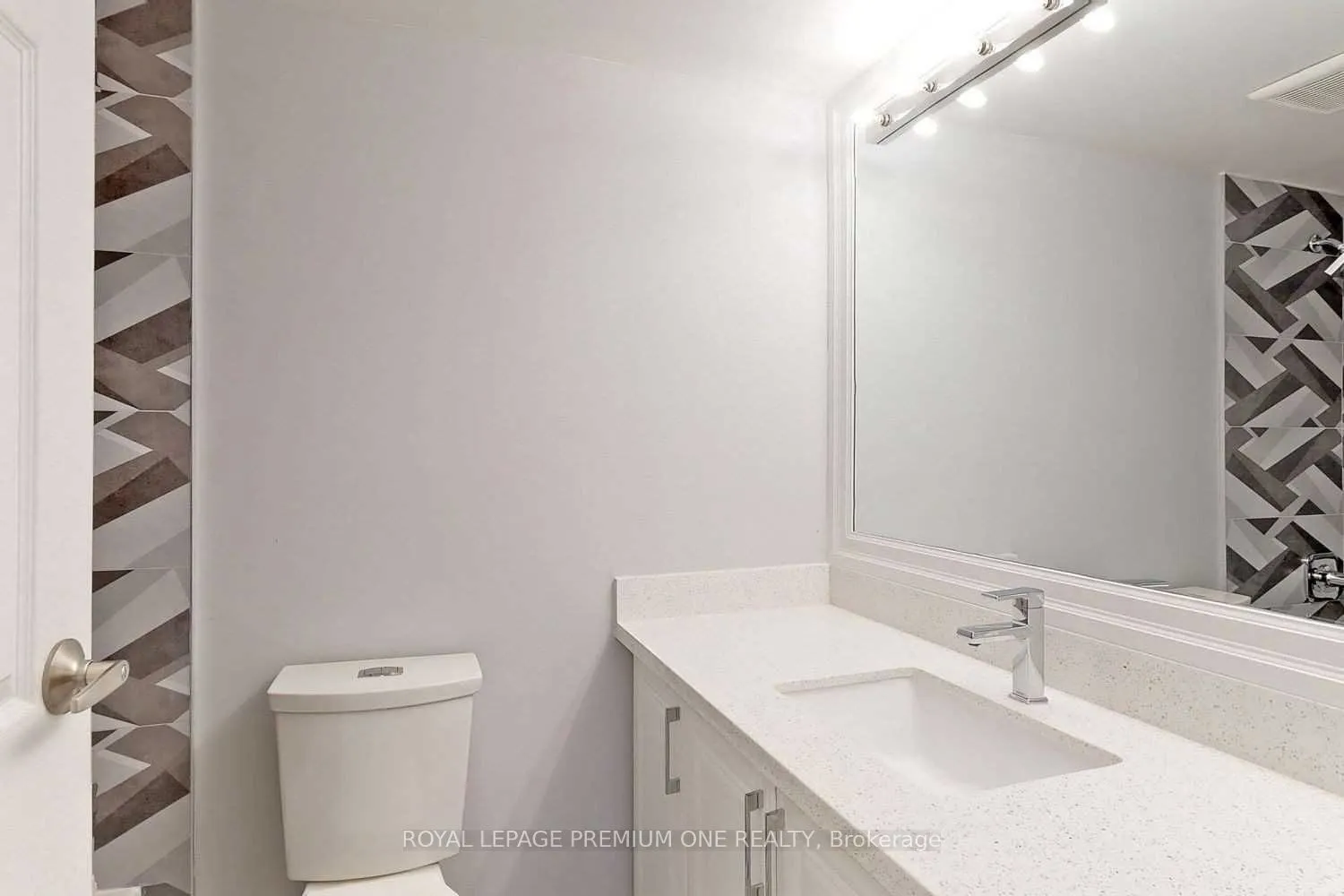 234 Albion Road, #2106