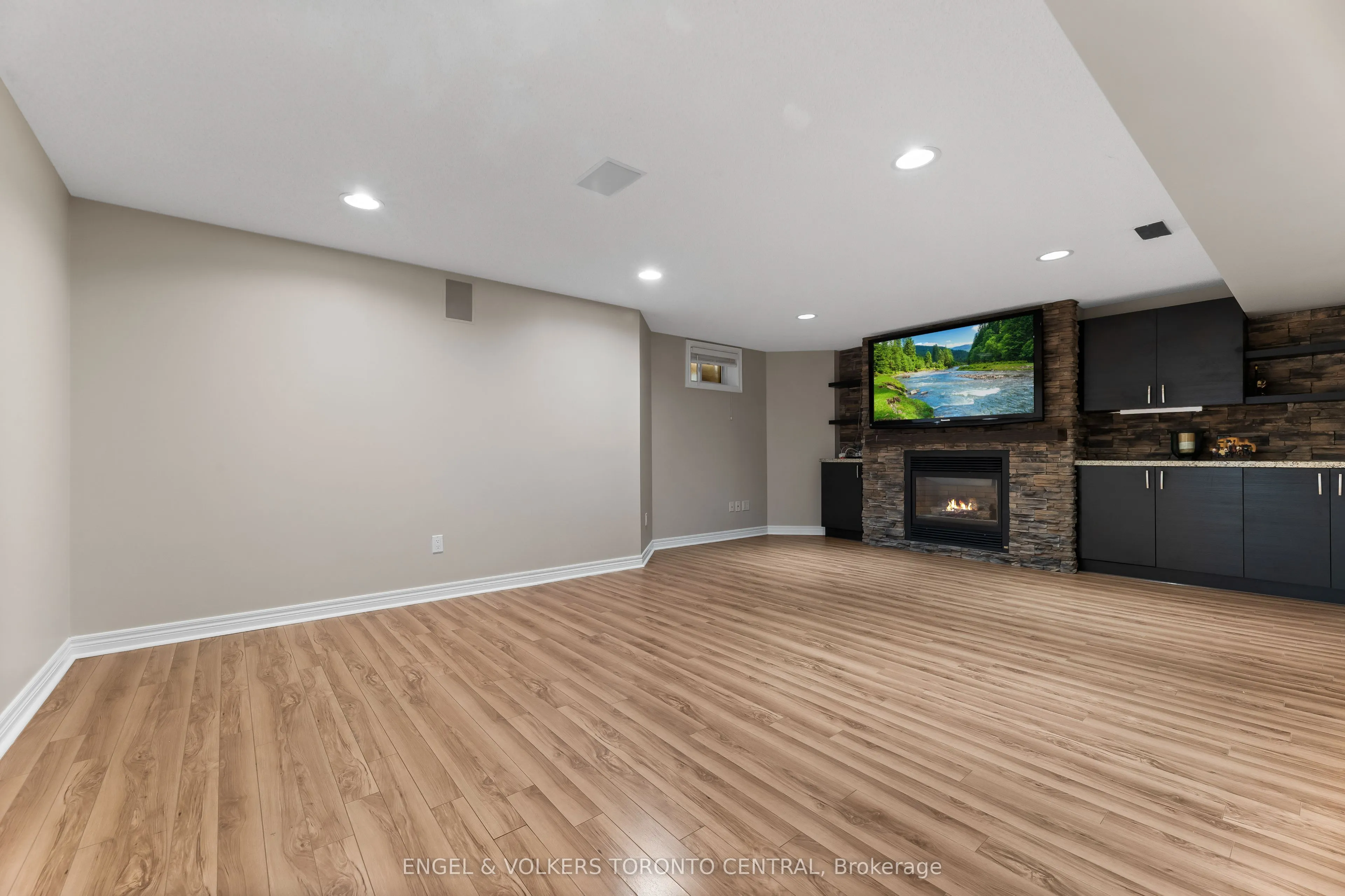 1510 Samuelson Circle