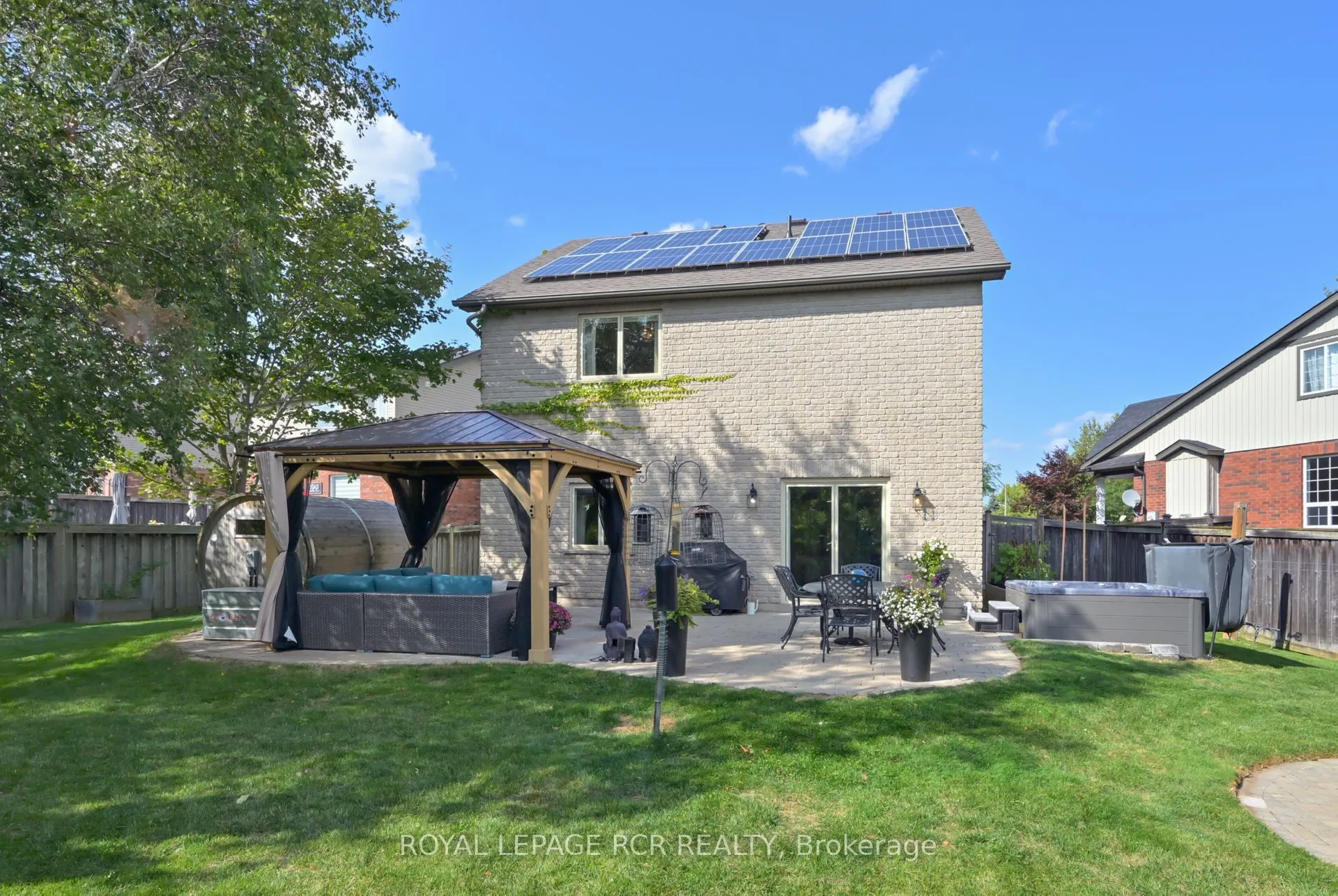 16 Maude Court