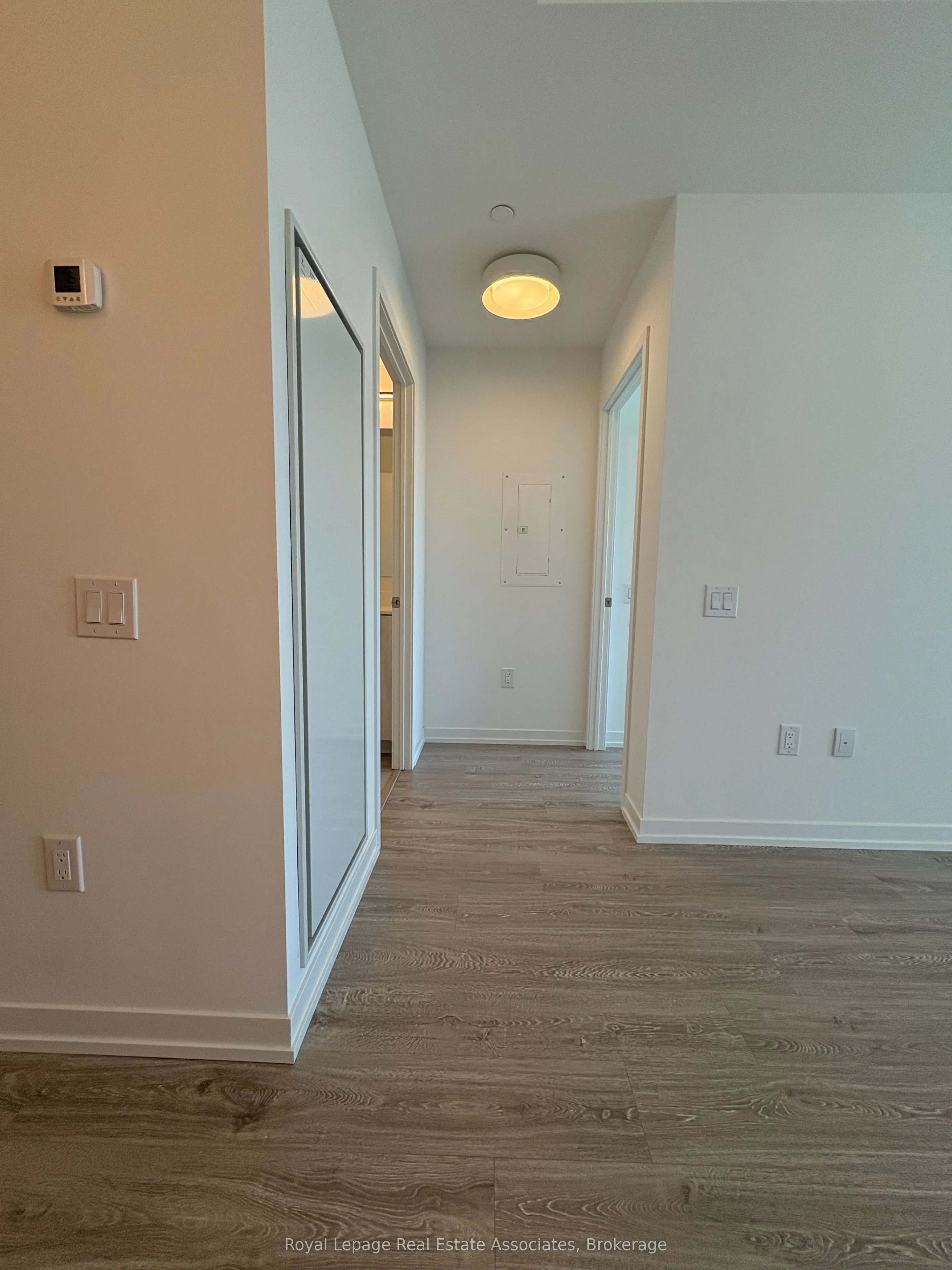 2485 Eglinton Avenue, #1002