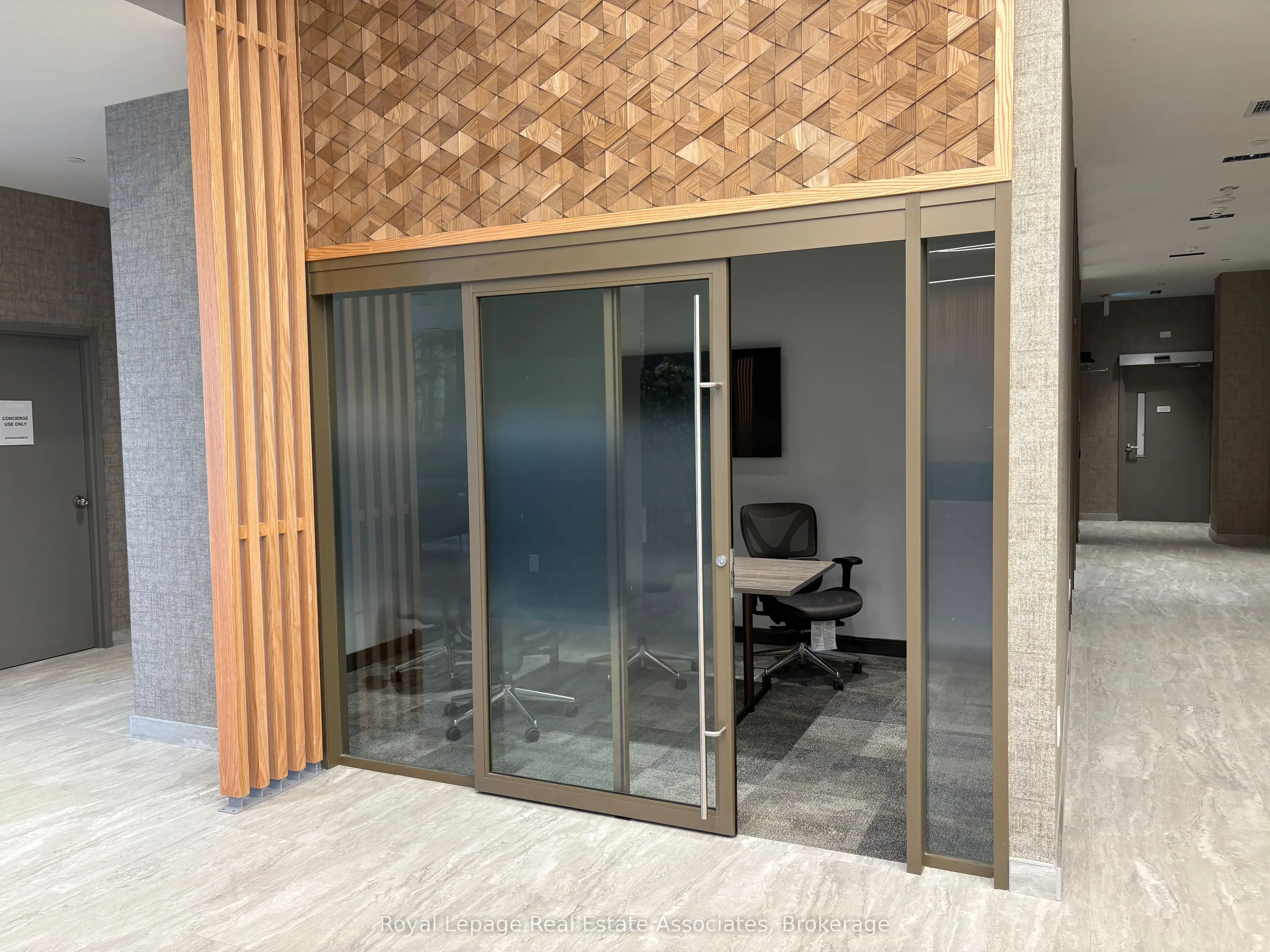 2485 Eglinton Avenue, #1002