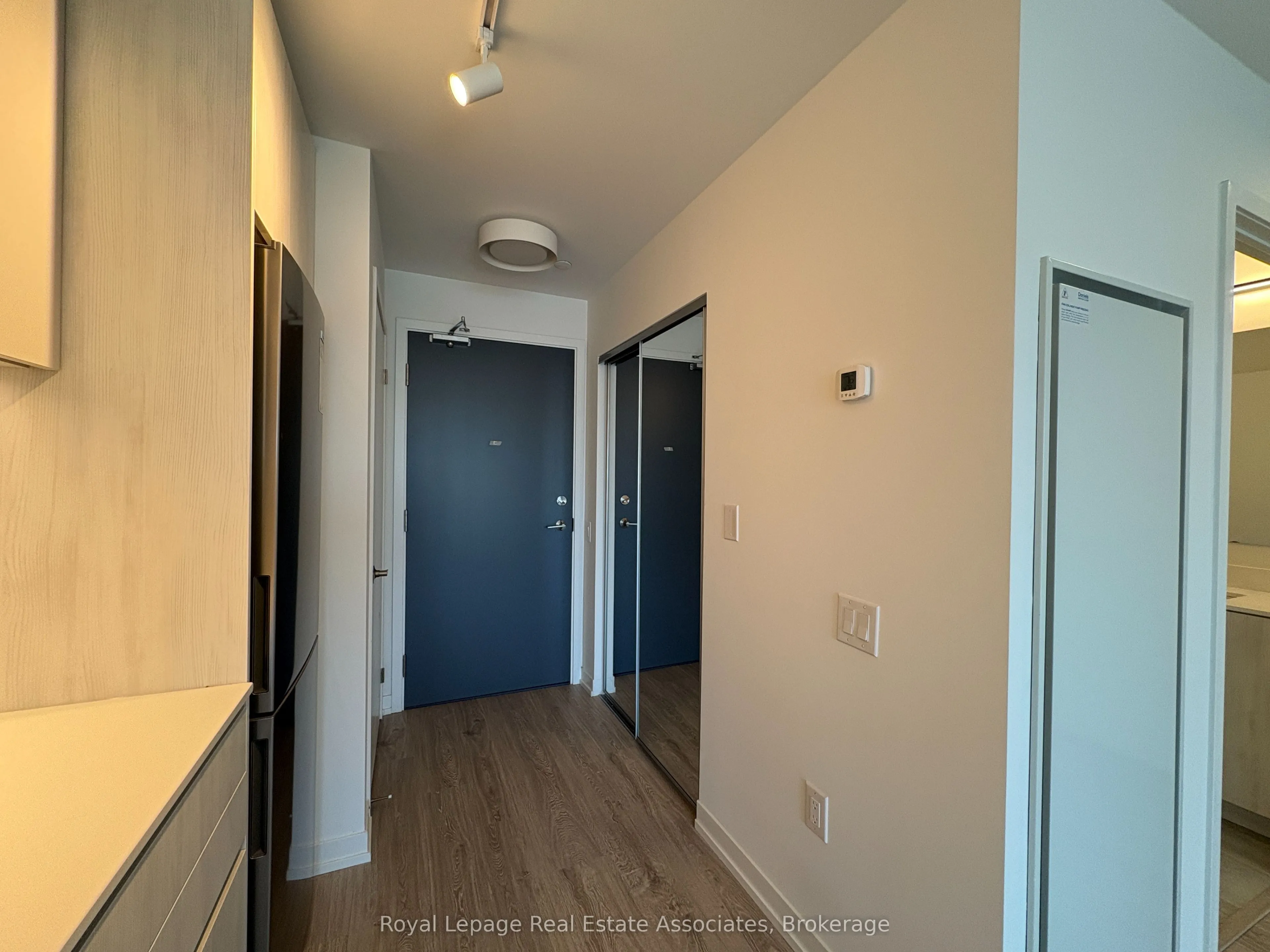 2485 Eglinton Avenue, #1002