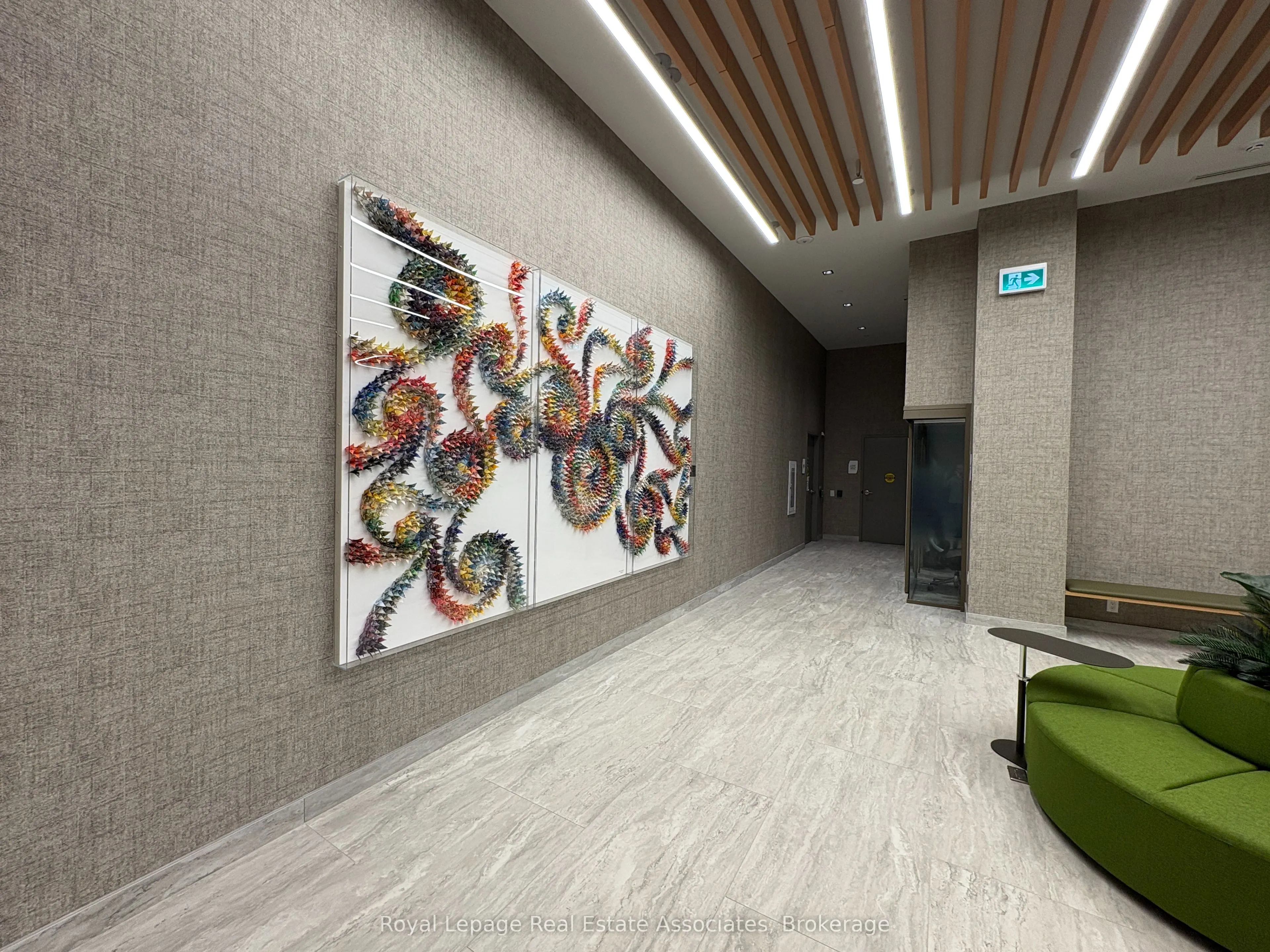 2485 Eglinton Avenue, #1002