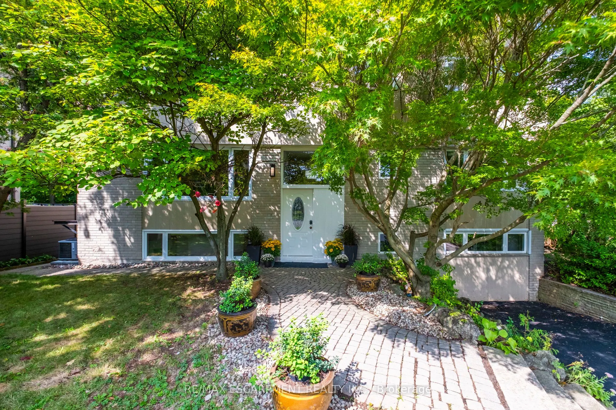 463 Grand Boulevard