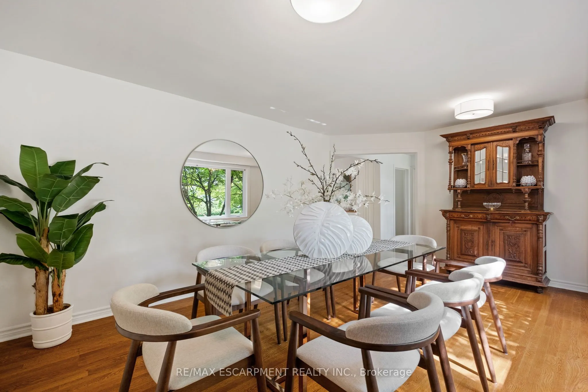 463 Grand Boulevard