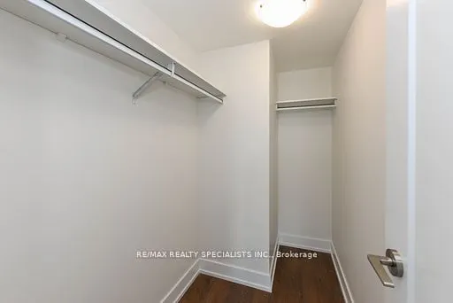 5 Mabelle Avenue, #2535