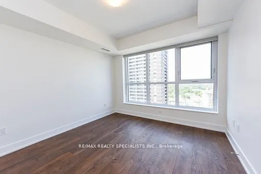 5 Mabelle Avenue, #2535