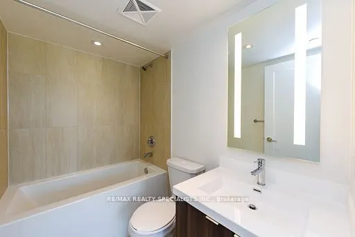 5 Mabelle Avenue, #2535