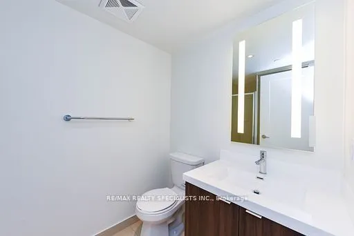 5 Mabelle Avenue, #2535