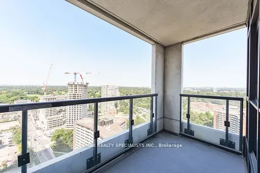 5 Mabelle Avenue, #2535