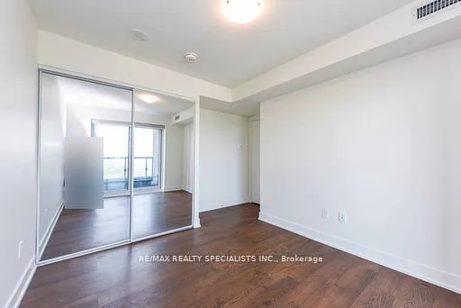 5 Mabelle Avenue, #2535