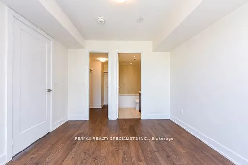 5 Mabelle Avenue, #2535