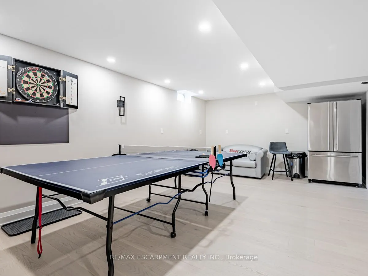 3390 Fox Run Circle