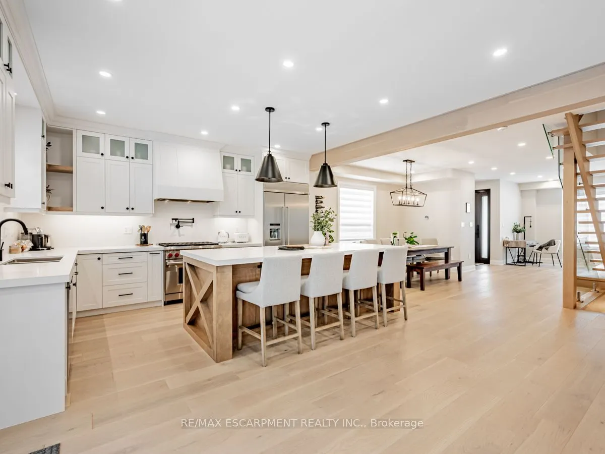 3390 Fox Run Circle