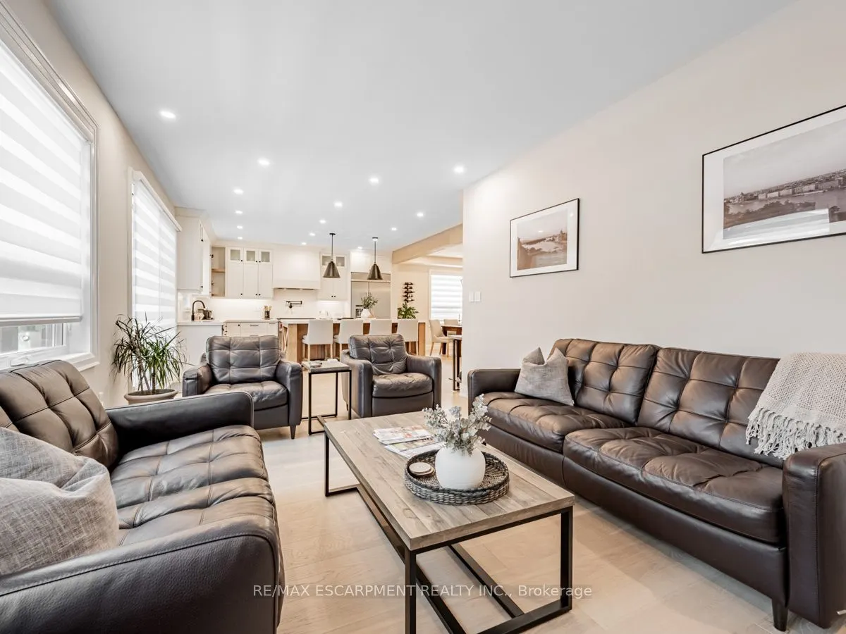 3390 Fox Run Circle