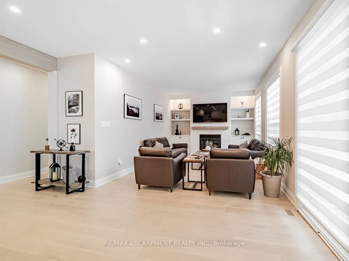 3390 Fox Run Circle