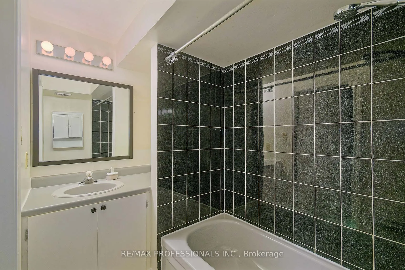 1777 Covington Terrace