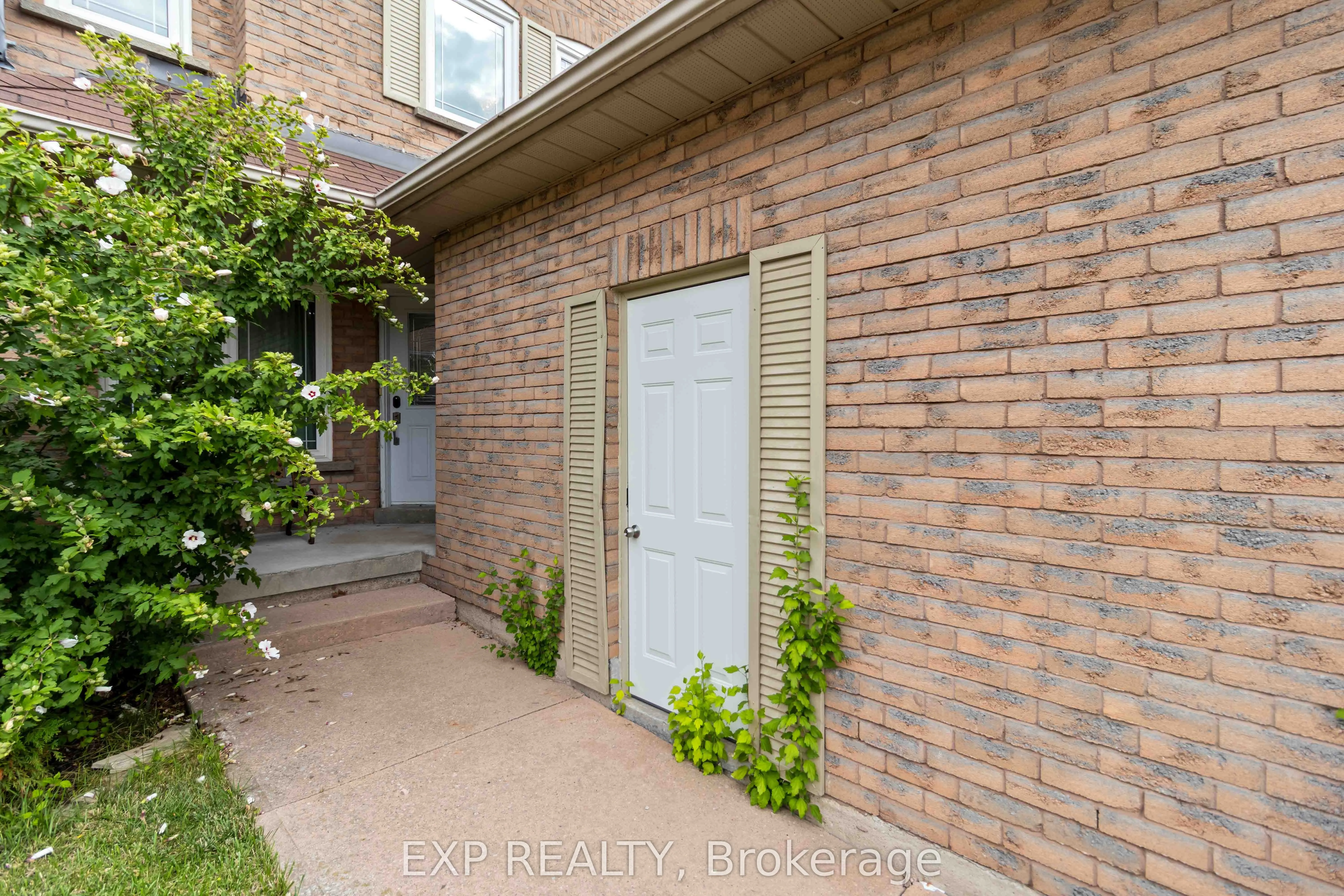 27 Cheviot Crescent