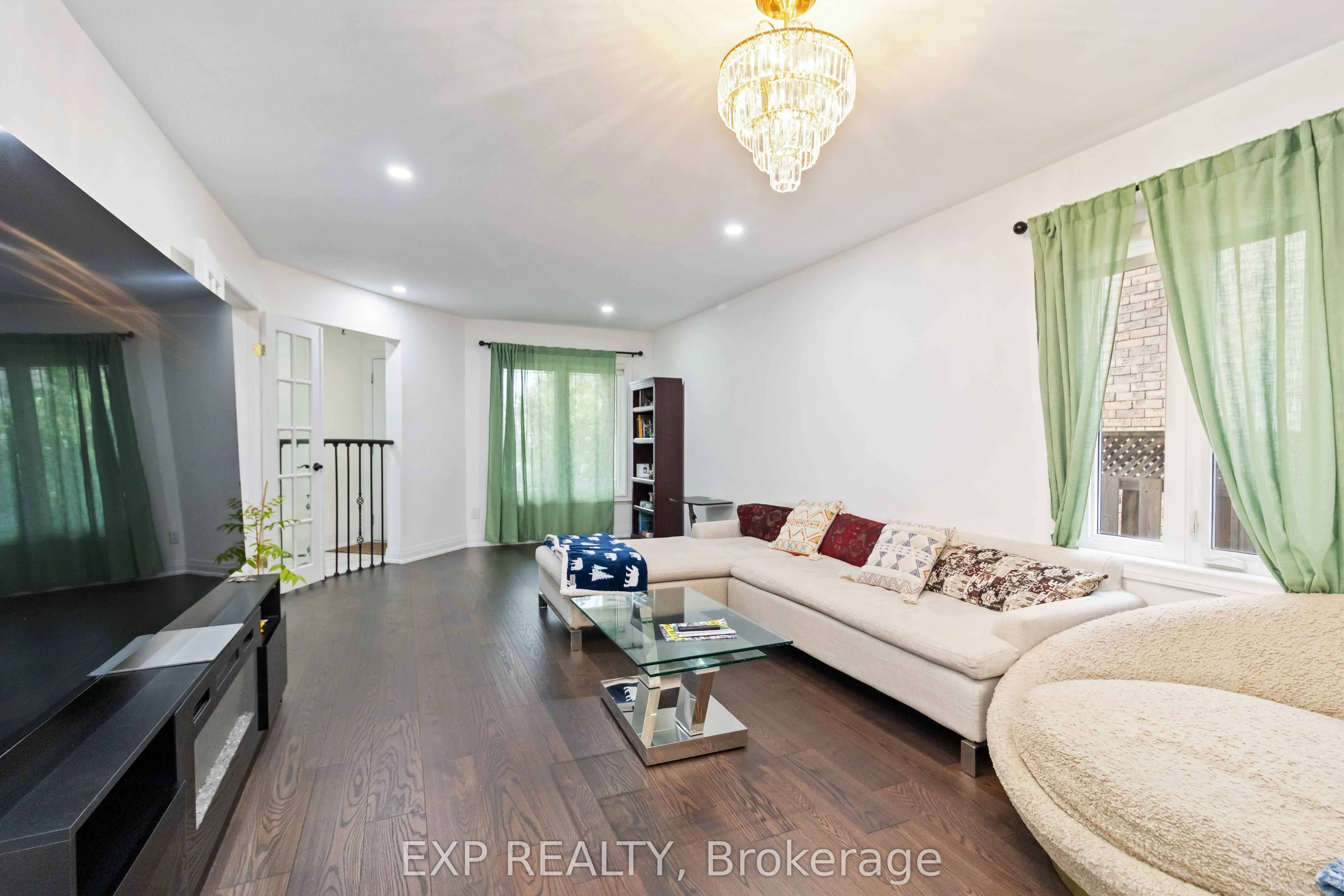 27 Cheviot Crescent