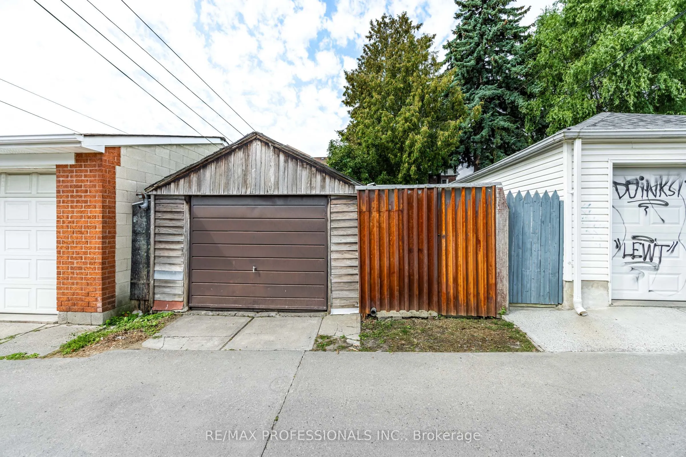507 Salem Avenue N