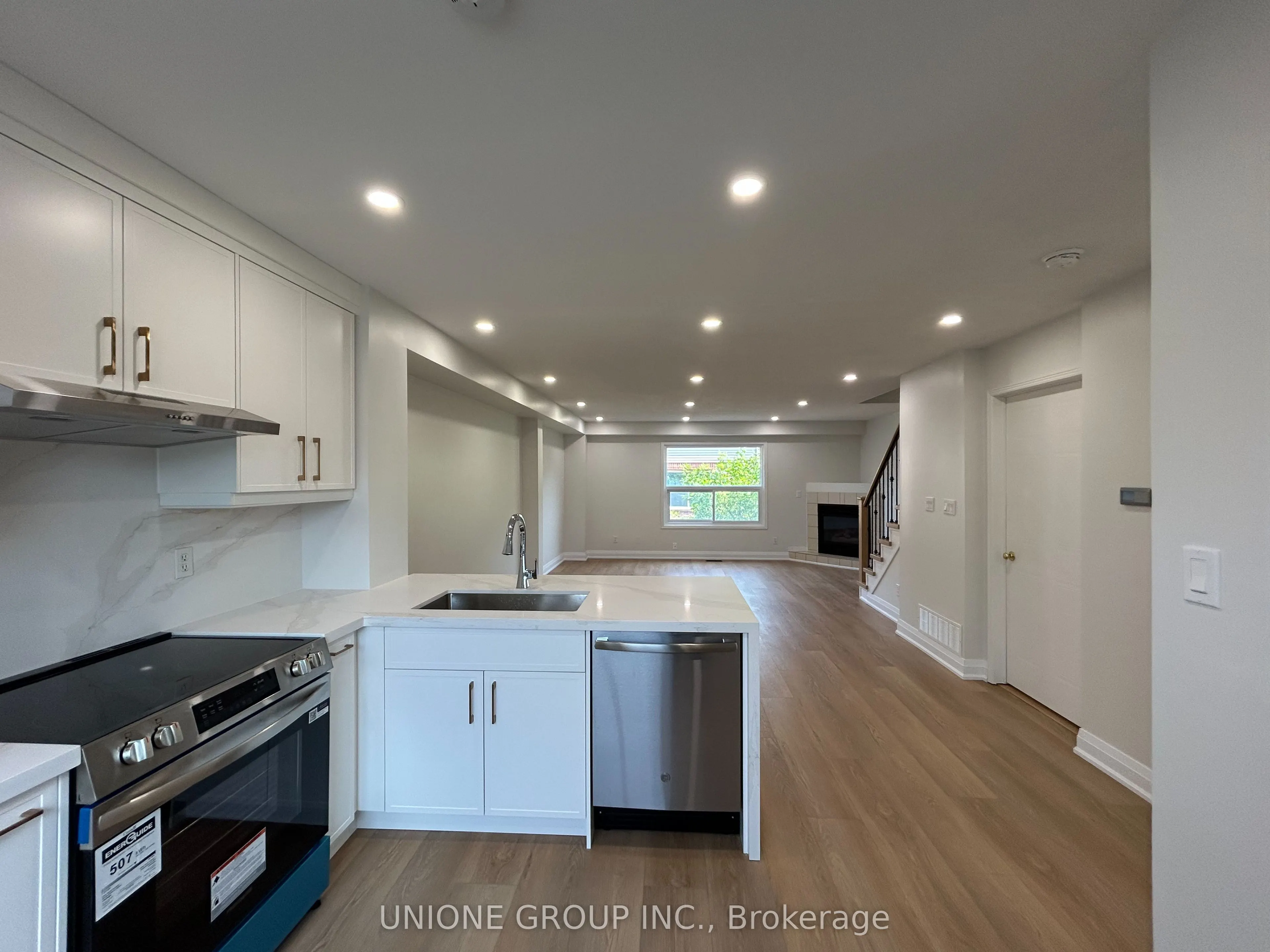 1570 Reeves Gate, #7
