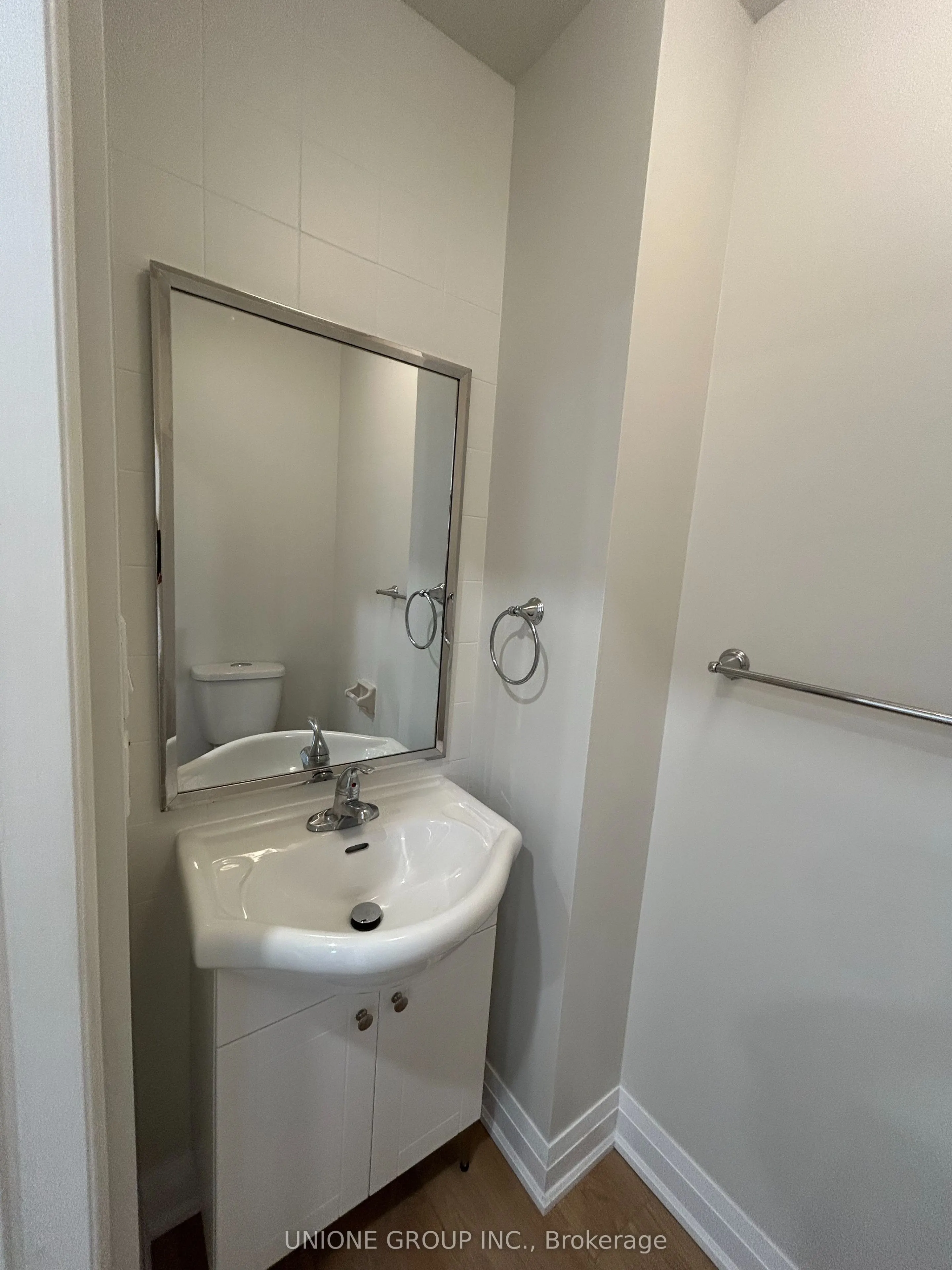 1570 Reeves Gate, #7