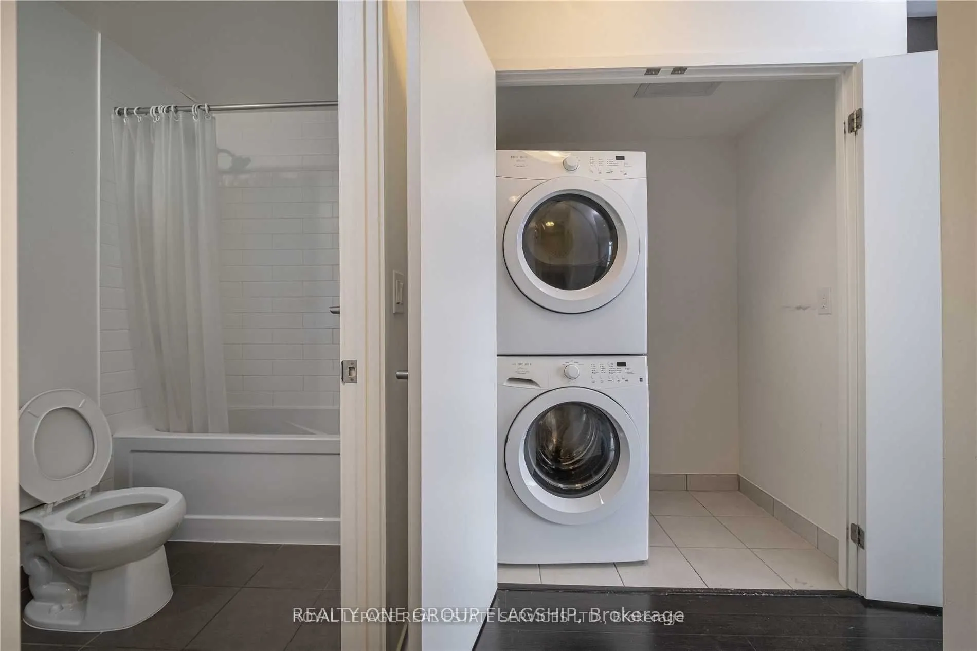 360 Square One Drive, #2801