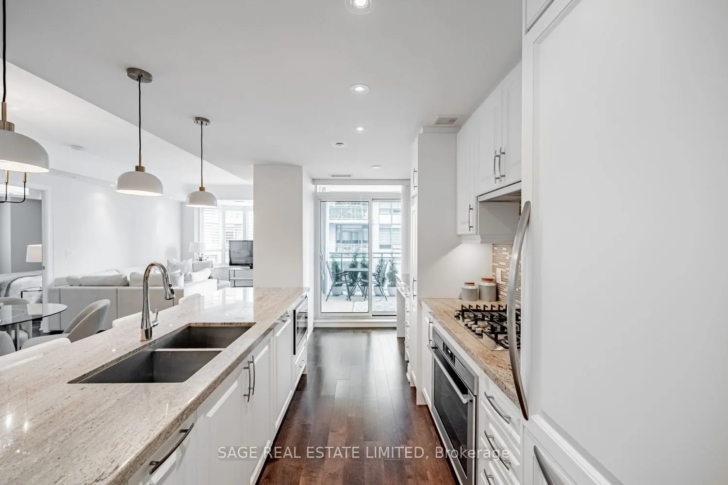 3500 Lakeshore Road W, #413