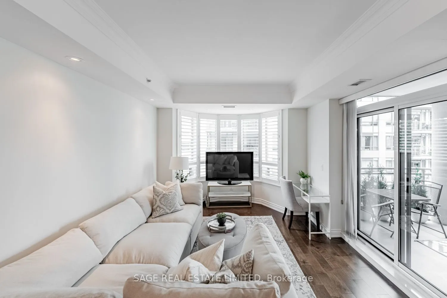 3500 Lakeshore Road W, #413